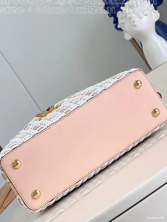First bag ru VUITTON LOUIS CAPUCINES BB-31.5*20*11CM 0706